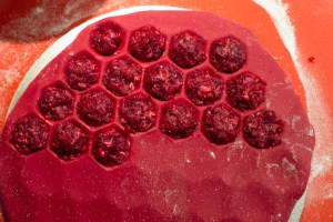 20160311-Pelmeni mit roter Beete-P1050828