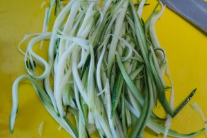 20160721-Zucchinispaghetti aglio olio-P1060326
